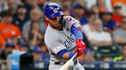 Chicago Cubs catcher Willson Contreras continues to be the target of offseason trade buzz.
