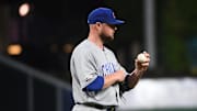 Lester espera que se regrese pronto a los campos de juego