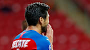 Peralta causó disgustos tras el Clásico Nacional al charlar con Sebastián Córdova, Jorge Sánchez y Alonso Escoboza.