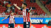 Oirbe Peralta habló sobre su situación con Chivas