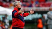 Víctor Manuel Vucetich y Chivas arrancaron con el pie izquierdo el Torneo Apertura 2021.