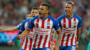 Las Chivas enfrentan al América este sábado 19 de septiembre en el Estadio Azteca a las 21:00 h.