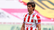 José Juan Macías en un partido de las Chivas del Guadalajara.