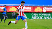 El defensa de Chivas aseguró que el Rebaño si tendrá refuerzos