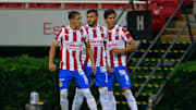 El histórico ex futbolista de Chivas afirmó que ambos jugadores se distraen mucho con temas externos