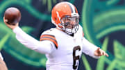 Mayfield hizo cinco pases de touchdowns en el juego ante los Bengals