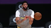 Davis jugó 16 minutos en el juego ante los Mavericks