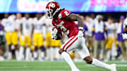 Oklahoma Sooners wide receiver CeeDee Lamb