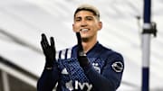 Alan Pulido celebra un gol con el Sporting Kansas Citty.
