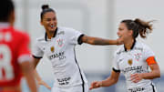 Flamengo e Corinthians se enfrentam nesta quinta-feira (27) pela 10ª rodada do Brasileirão Feminino. 