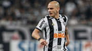 Os próximos passos: Fábio Santos vai rescindir com o Galo, passar por exames e assinar com o Corinthians. 