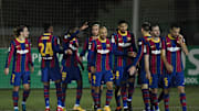 Los jugadores del Barça celebran uno de los goles al Cornellá