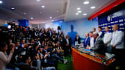 Cruz Azul Unveils New Coach Dante Siboldi