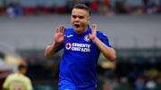 Jonathan Rodríguez con Cruz Azul