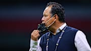 El peruano Juan Reynoso logró el título de Liga MX con Cruz Azul, algo que ya logró como estratega y como futbolista profesional.