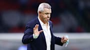 El entrenador Javier Aguirre.