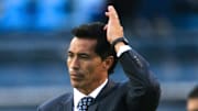 Benjamín Galindo se lamenta en un partido de Cruz Azul.