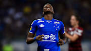 Após empréstimo no Grêmio, Orejuela volta para o Cruzeiro. 