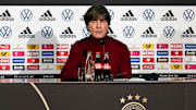 Joachim Löw auf der ersten PK nach seiner Rücktritts-Ankündigung