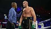 El boxeador inglés destronó al ex campeón nacido en Estados Unidos en febrero