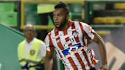Palmeiras tem dívida milionária com o Atlético Nacional (COL) por compra de Miguel Borja.