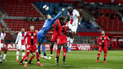 Contre Dijon, Pereira a marqué mais c'est aussi blessé et a du être remplacé par le jeune Edouard Michut.