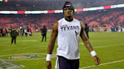 Houston Texans QB Deshaun Watson cannot be happy with his team after seeing how Dak Prescott is being treated in Dallas. 