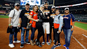 Carlos Correa y su esposa Daniella están a salvo
