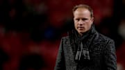 Arteta is considering Bergkamp as Ljungber's replacement