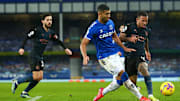 Everton e Manchester City se enfrentam pelas quartas de final da Copa da Inglaterra. Time que perder estará eliminado.