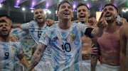 Los futbolistas argentinos celebran la obtención de la Copa América