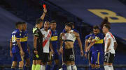 FBL-ARG-BOCA-RIVER - Milton Casco ve la roja en el último Superclásico.