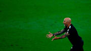 O técnico argentino é conhecido por estar sempre inquieto em campo.