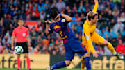 Suárez y Griezmann, ambos en la vereda de en frente