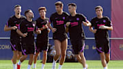 L'effectif du FC Barcelone à l'entraînement avant la réception du Bayern Munich ce mardi