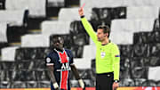 idrissa Gueye a été expulsé juste après le deuxième but des Citizens.