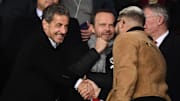 Nicolas Sarkozy et DJ Snake lors de PSG - Manchester United en Ligue des Champions. 