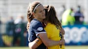 PSG e Barcelona fizeram um duelo de muito equilíbrio pela Champions League feminina. A partida terminou empatada em 1 a 1.