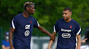 L'équipe de France de Paul Pogba et Kylian Mbappé va poser un genou au sol avant d'affronter l'Allemagne.