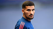 Houssem Aouar est toujours Lyonnais à deux jours de la fermeture du mercato.