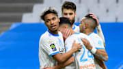 Kamara, Caleta-Car et Payet félicitent Khaoui, auteur d'un doublé ce mercredi contre Nice (3-2).