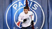 Thiago Silva a prolongé son contrat pendant deux mois avec le Paris Saint-Germain 
