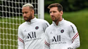 Neymar e Messi estarão em campo