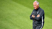 René Girard à l'entraînement avec le Paris FC. 