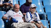 Mal wieder (ob der eigenen Spieler oder der Gegner) gefrustet: HSV-Fans