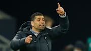 Durfte am letzten Spieltag seinen ersten Sieg als Schalke-Coach feiern: Dimitrios Grammozis