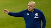 Christian Gross muss auf zahlreiche Schalker verzichten