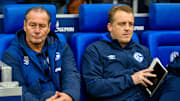 Mike Büskens (mit Huub Stevens) hat auf Schalke immer und überall ausgeholfen
