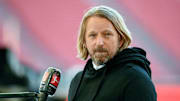 Sven Mislintat schaut sich intensiv nach einem bezahlbaren Stürmer um