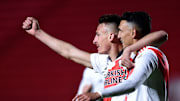 FBL-LIBERTADORES-ARGENTINOS-RIVER - Romero y Suárez no se cansan de gritar goles.